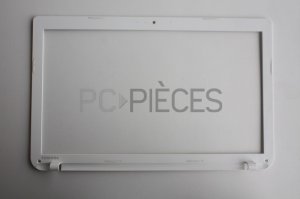 Plasturgie facade tour ecran blanc Toshiba Satellite C55