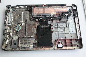 Plasturgie coque inferieure Acer Aspire 7540G
