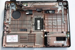 Plasturgie coque inferieure TOSHIBA SATELLITE L300D-115