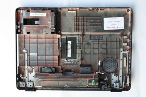 Plasturgie coque inferieure TOSHIBA SATELLITE L300