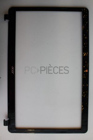 Plasturgie facade tour ecran ACER Aspire E1-771