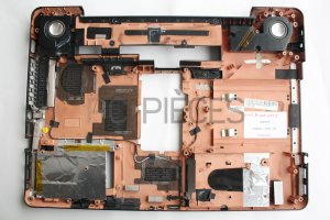 Plasturgie coque inferieure TOSHIBA SATELLITE P300