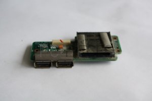 Carte prise USB + lecteur carte SD Asus K 70IJ