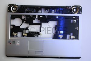 Plasturgie coque superieure Toshiba Satellite P200