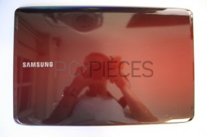 Plasturgie arriere ecran ROUGE Samsung NP R530