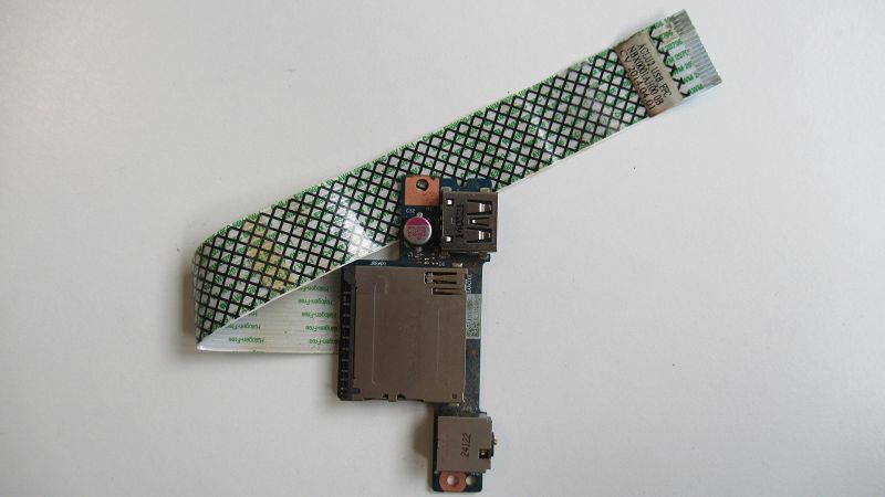 Carte prise USB + sortie SON + carte SD Lenovo G serie 50-45 Carte prise USB + sortie SON + carte SD Lenovo G serie 50-45