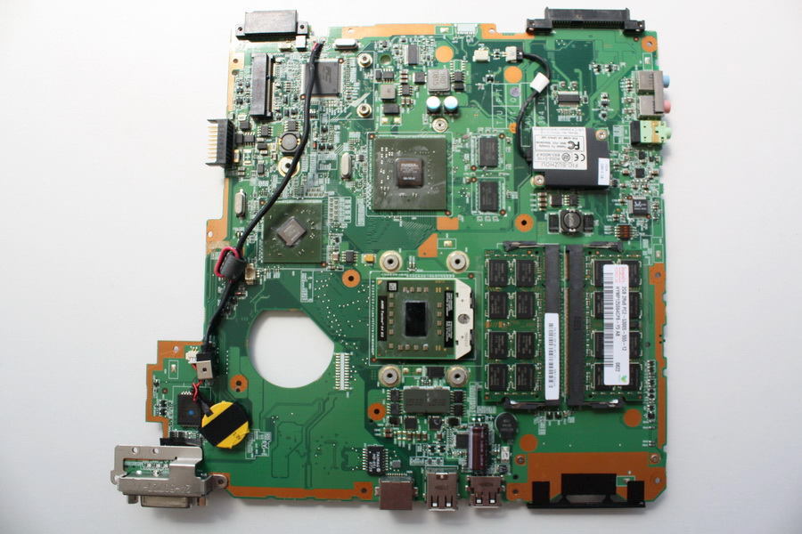 Carte Mere Fujitsu / Siemens Amilo PA2548 + CPU INTEL + RAM