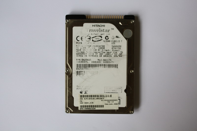Disque IDE 2"1/2 Hitachi 100 GB