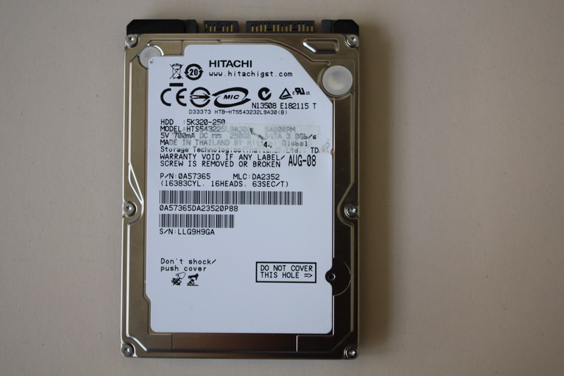 Disque SATA 2"1/2 Hitachi 250 Go