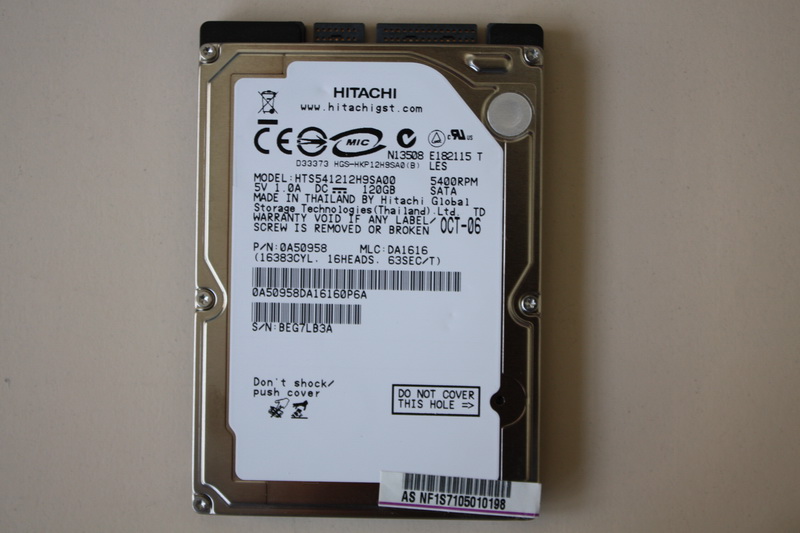 Disque SATA 2"1/2 Hitachi 120 Go