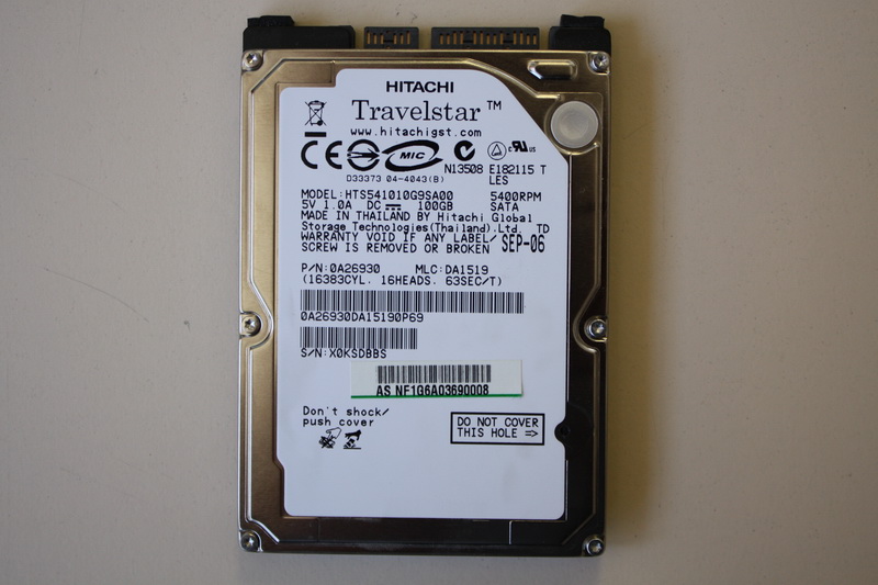 Disque SATA 2"1/2 Hitachi 100 Go