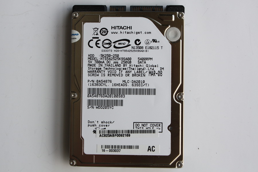 Disque SATA 2"1/2 Hitachi 250 Go