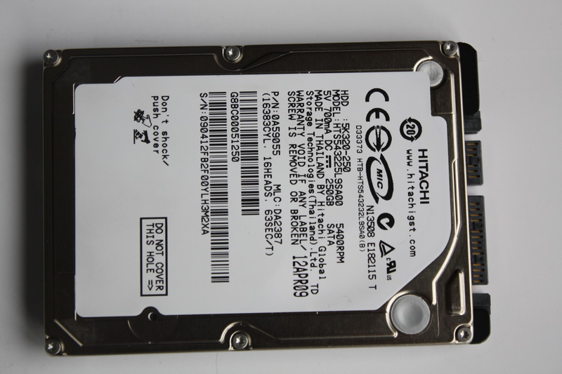 Disque SATA 2"1/2 Hitachi 250 Go