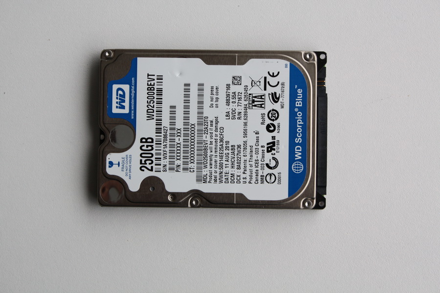 Disque SATA 2"1/2 Hitachi 250 Go