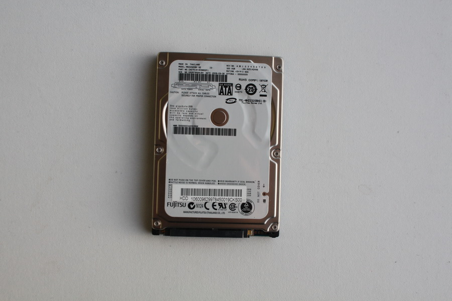 Disque SATA 2"1/2 Fujitsu 320 Go