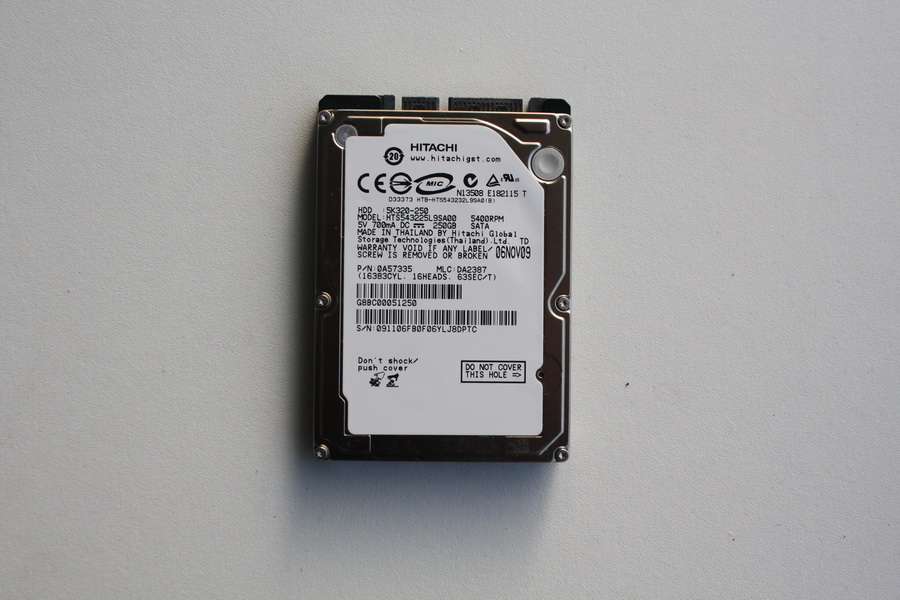 Disque SATA 2"1/2 Hitachi 250 Go