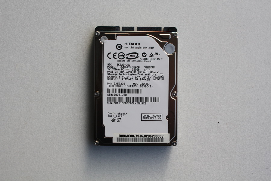 Disque SATA 2"1/2 Hitachi 250 Go