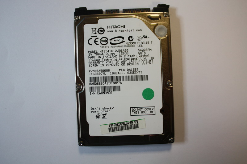 Disque SATA 2"1/2 Hitachi 120 Go