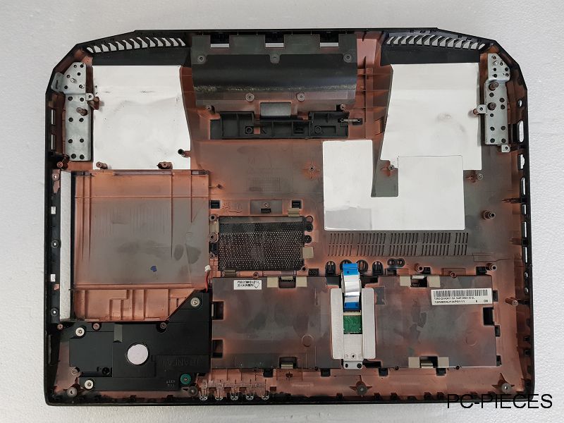 Plasturgie coque inferieure Asus G 750J Plasturgie coque inferieure Asus G 750J