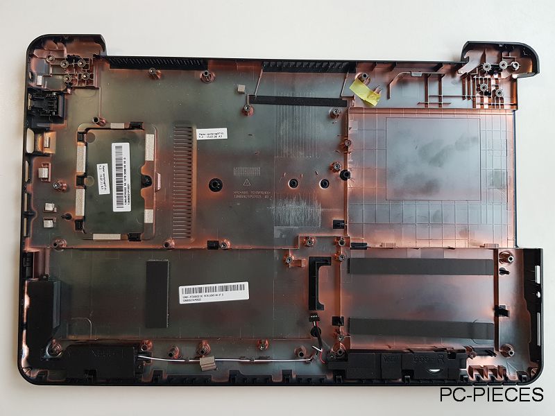 Plasturgie coque inferieure ASUS R 556L