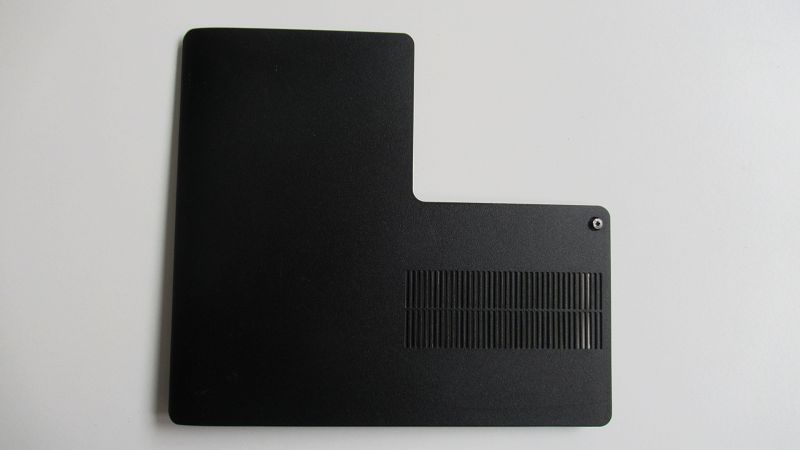 Plasturgie trappe cache disque dur Toshiba Satellite C50