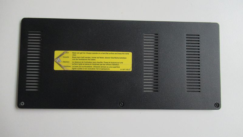 Plasturgie trappe cache disque dur Sony VPC Y21S1E Plasturgie trappe cache disque dur Sony VPC Y21S1E