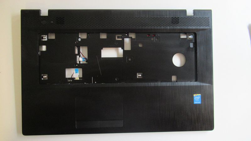 Plasturgie coque superieure Lenovo G serie 700 Plasturgie coque superieure Lenovo G serie 700