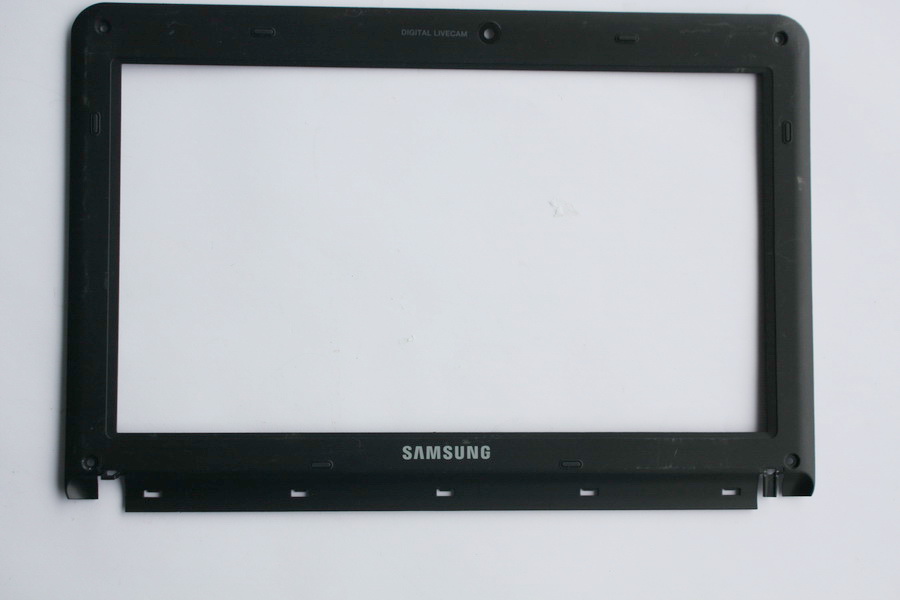 Plasturgie facade tour ecran SAMSUNG NP-N130