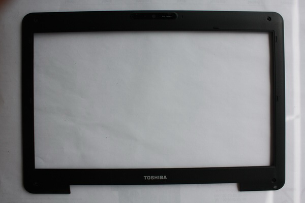 Plasturgie facade tour ecran NOIR Toshiba Satellite L450D