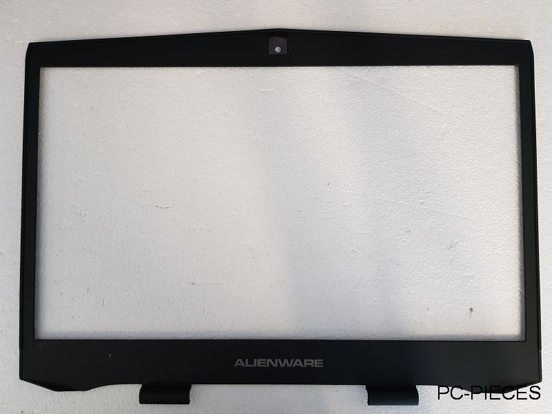 Plasturgie facade tour ecran Dell Alienware M17X  Plasturgie facade tour ecran Dell Alienware M17X