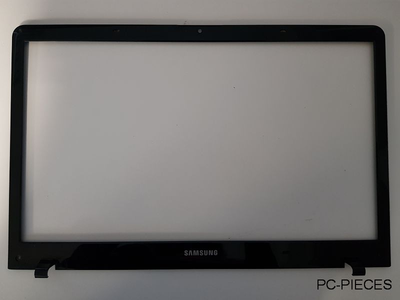 Plasturgie facade tour ecran NOIRE Samsung NP NP350E7C