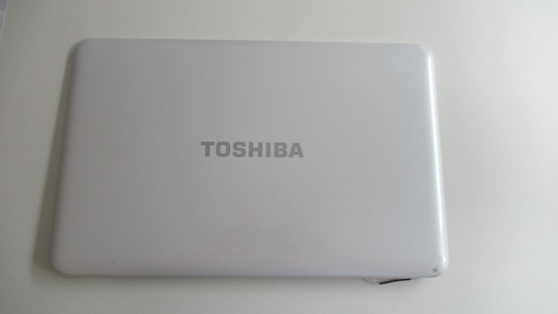 Plasturgie arriere ecran Toshiba Satellite L850