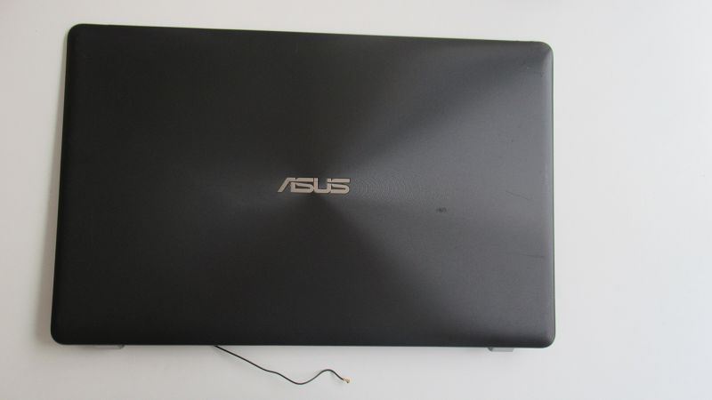 Plasturgie arriere ecran ASUS F -750J