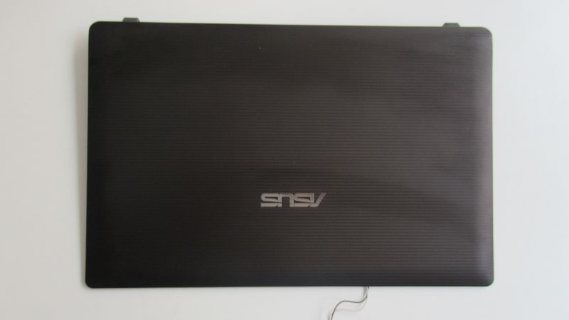 Plasturgie arriere ecran ASUS X 53S