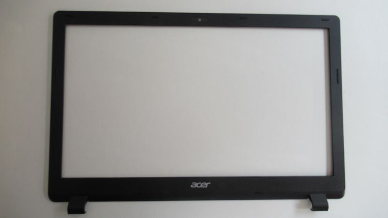 Plasturgie facade tour ecran ACER Aspire ES1-531