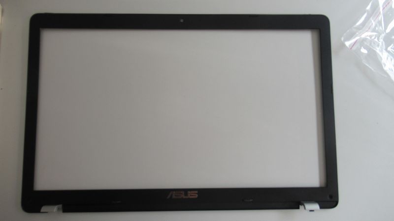 Plasturgie facade tour ecran ASUS F 750J