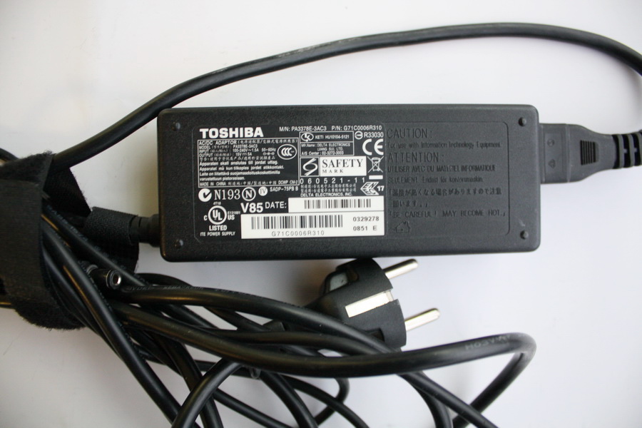 Adaptateur Alimentation d'origine TOSHIBA TECRA A10